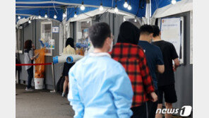 신규 확진 2155명, 역대 두번째로 많아…서울 673명 역대 최다