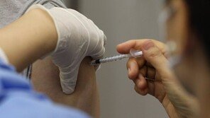 코로나 백신, 10만명 중 2명은 ‘오접종’…한달만에 두 배로 급증