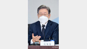 이재명 “수사기소 분리시켜 조국처럼 탈탈 못 털게 해야”