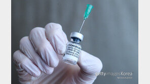 화이자 백신 새이름은 ‘코머너티’…“취객 발음이냐” 조롱