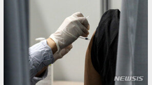 “드디어 차례 왔다” 18~49세 접종 시작…예약률은 67% 그쳐