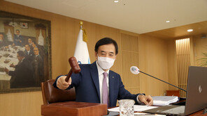 재계 “기준금리 인상은 불가피…추가인상은 우려”