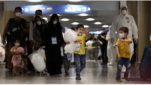 나머지 아프간 협력자 13명도 군수송기 탑승…내일 한국땅 밟는다