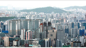 서울 주택거래 ‘8월 한파’… 거래량 3분의 1로 ‘뚝’