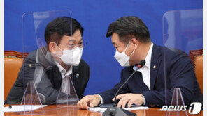 윤호중 “언론중재법은 언론개혁 시작…정부 봐달라는 법 아냐”