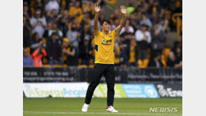 황희찬, 울버햄프턴 유니폼 입는다…EPL 14번째 한국선수