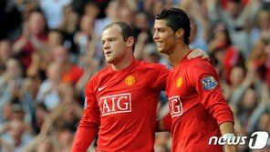 호날두 단짝이었던 루니 “그를 보고 자란 젊은 선수들에겐 축복”