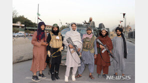 CNN “탈레반, 비밀리에 미국인들 카불공항까지 호위”