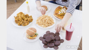 먹는 걸로 스트레스 풀면…당뇨병 그림자 짙어진다