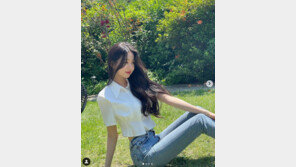 장원영, 코로나19 확진 후 근황 “보고싶어…걱정하지 않아도돼”