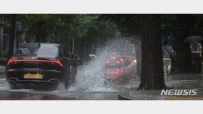 [날씨]‘흐린 하늘’ 남부 가끔 비…낮에도 선선 ‘가을 성큼’