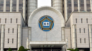 생후 2개월 딸 방치해 숨지게 한 부모, 1심 무죄 판결 이유는?