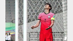 첫 단추부터 꼬인 벤투호, 노련한 아드보카트의 ‘수’에 말렸다