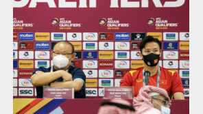 박항서호 베트남, 선제골 후 사우디에 1-3 역전패