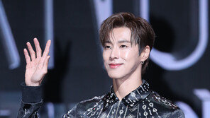 유노윤호, 방역수칙 위반 사과 “조용히 대화 가능하다길래…제 불찰”