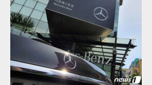 8월 수입차 2.2만대 판매…‘벤츠 vs BMW’ 양강 구도 지속