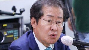 최근 흐름에 흐뭇해진 홍준표 “60대 이상과 TK만 잡으면 게임 끝”