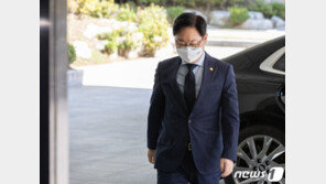 발찌 훼손시 압수수색-신속수사팀 대응…법무부 ‘뒷북’ 대책