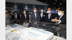 ‘모더나 위탁생산’ 삼바 간 김 총리 “백신 주권 확보에 적극 역할”