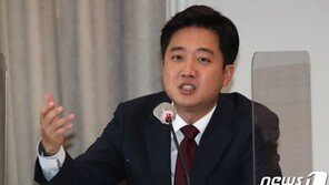 이준석 “내가 관종? 식당 갈때도 모자 써…위트와 유머로 與 약 올리겠다”