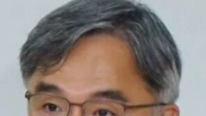 대한노인회 “패륜적 언사 정철승 변호사, 공개 사과하라”