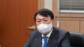 윤석열 측 “세살짜리 애도 의원 아닌 후보에 고발장 안줘”
