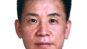 ‘전자발찌 연쇄살인’ 강윤성, 유치장 난동…강도살인죄도 추가 