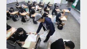 ‘백신 허수’ 2만명 이상이었다…올 수능 지원자는 3.3% 늘어 51만명