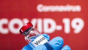 “곧 끝난다 vs 2~3년 더 남아”…코로나19 종전에 의견 분분