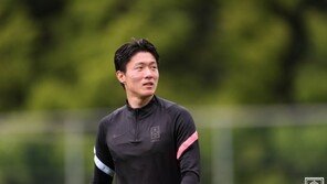 황의조 “컨디션 문제 없어…기회 생겼을 때 마무리하는 것이 중요”