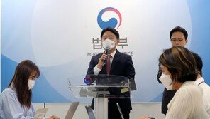 의지·능력 갖춘 독신 남녀, 친양자 입양 가능해진다