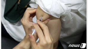 화이자 맞고 소장 썩은 24세 초등교사, 결국 3주만에 사망