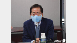 이재명 35.1% 홍준표 30.4%…윤석열 42.5% 이재명 34.4%