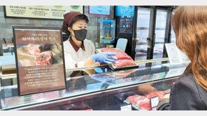 굴비 대신 와인… ‘홈추족’의 명절 식탁 