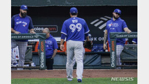 류현진 2⅓이닝 7실점 최악투…토론토는 극적 역전승