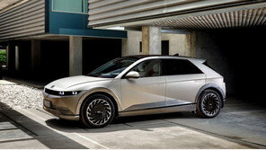 ‘너무 디지털로 가기엔…’ 아이오닉5 디지털미러 17.5%만 선택