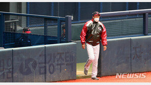 프로야구 LG, 코치진 개편…1군 수석·타격 코치 교체