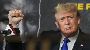 트럼프, 2024년 대선 재출마 질문에 “선택의 여지가 없는 지경”