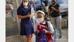뉴욕시, 18개월만에 정상수업…첫날부터 학교서 확진자 쏟아져