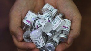 “AZ 맞은 아빠, 대장 절제에 인공항문 수술” 간호사 딸의 청원