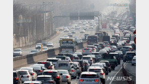 추석 연휴 고속도로 통행료 정상 부과…휴게소는 포장만