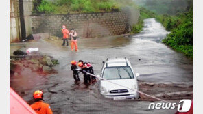 태풍 ‘찬투’ 아직 안 왔는데…제주 침수·파손 피해 속출