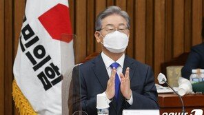 이낙연 “기본소득 철회해야”…이재명 “반드시 필요, 국민이 판단”