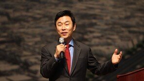 홍준표, 이영돈 PD 영입 보류 “비판 봇물 터지듯 쏟아져” 