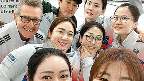 컬링 ‘팀 킴’ 시즌 첫 국제대회서 7전 전승 우승