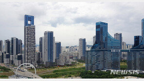 하늘 높은 줄 모르던 세종 집값…공급 늘자 나 홀로 하락세