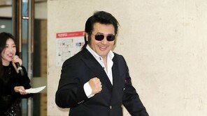 ‘의리’ 김보성 “몽둥이 든 양아치 3명과 격투하다 잡혀가…쌍방폭행 억울”