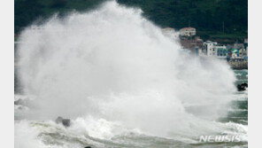 태풍 ‘찬투’ 최근접 17일…제주 모든 학교 ‘원격수업’