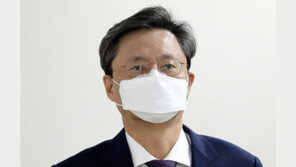 우병우, ‘불법사찰’ 징역1년 확정…국정농단 방조는 무죄