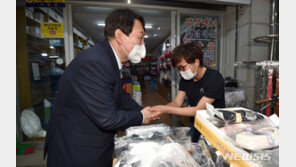 尹 “코로나 피해 자영업자·소상공인 최대 5천만원 지급”